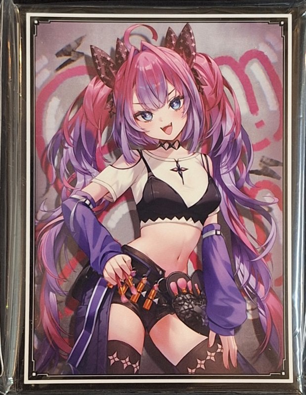 画像1: 混沌の女神様 カードスリーブ　ホロライブ 綺々羅々ヴィヴィ (1)