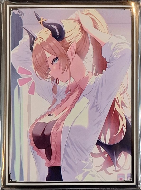 画像1: 混沌の女神様　カードスリーブ　ホロライブ 癒月ちょこ A (1)