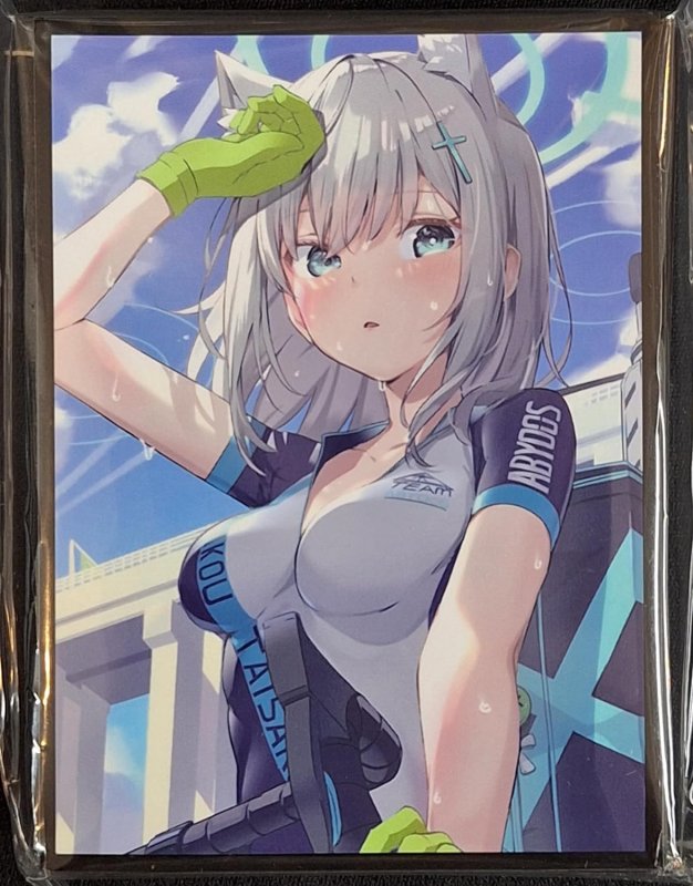 画像1: 混沌の女神様　カードスリーブ　ブルーアーカイブ　シロコ (1)